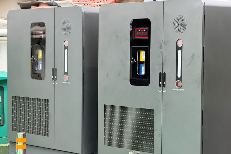 Flash Charging 5 Menit: Aman untuk Semua Generasi Baterai?
