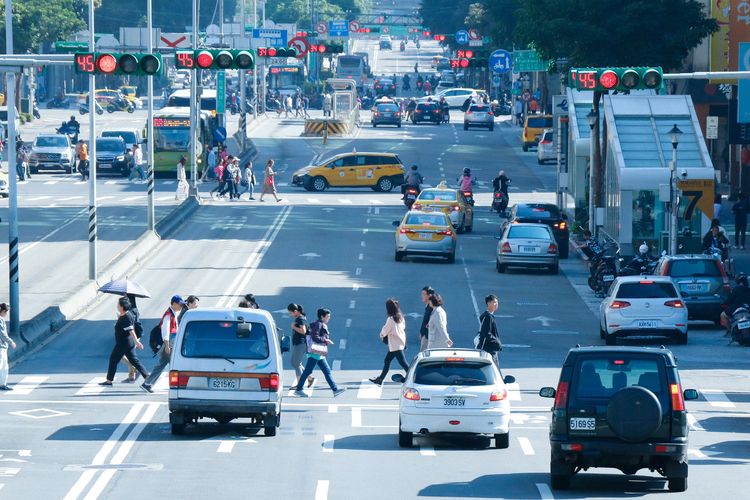 Jakarta dan Surabaya Menantang Dominasi Kota Global ASEAN