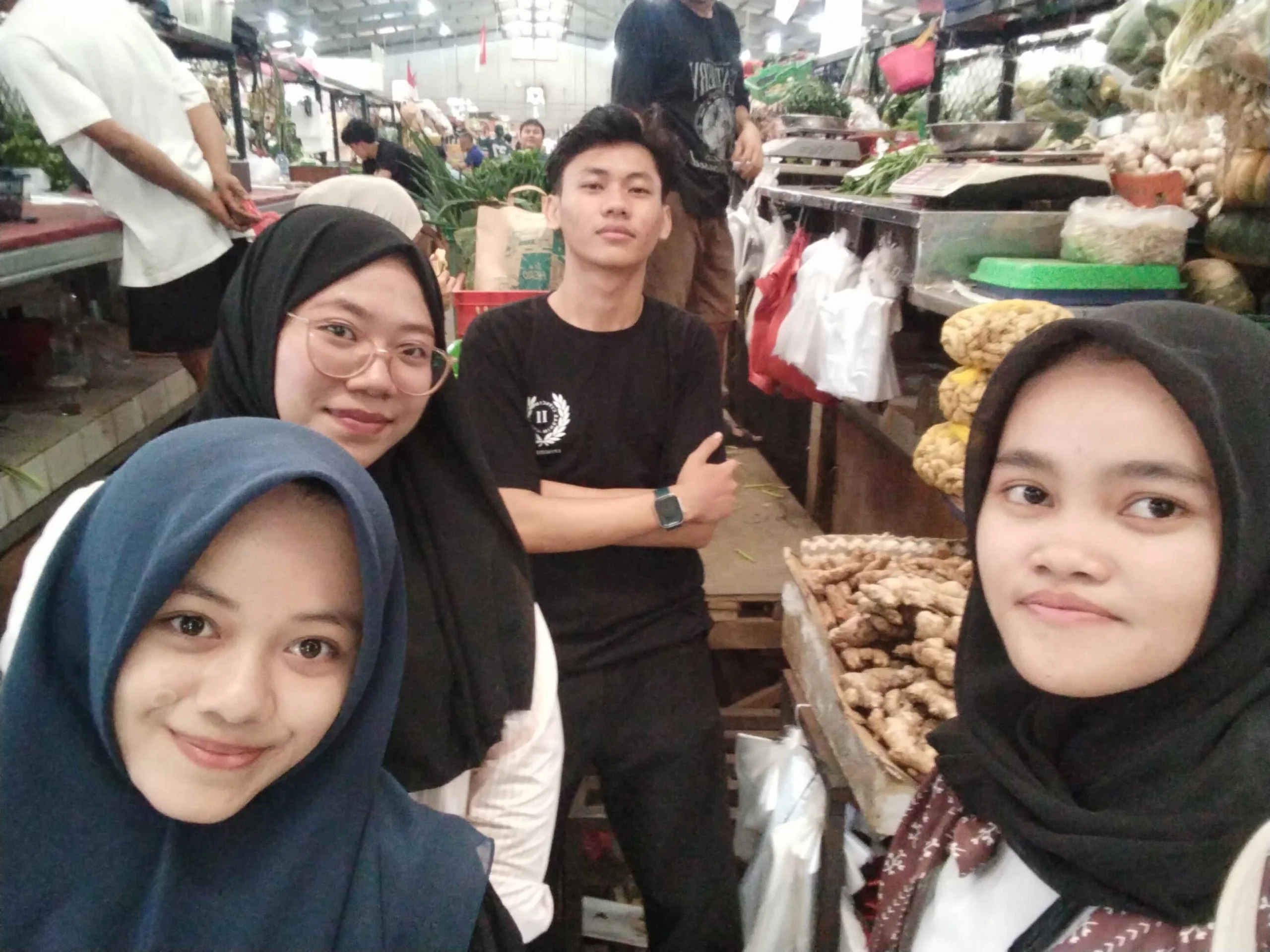 Cabai Mahal, Kangkung Murah: Seni Belanja Cerdas di Pasar Tradisional