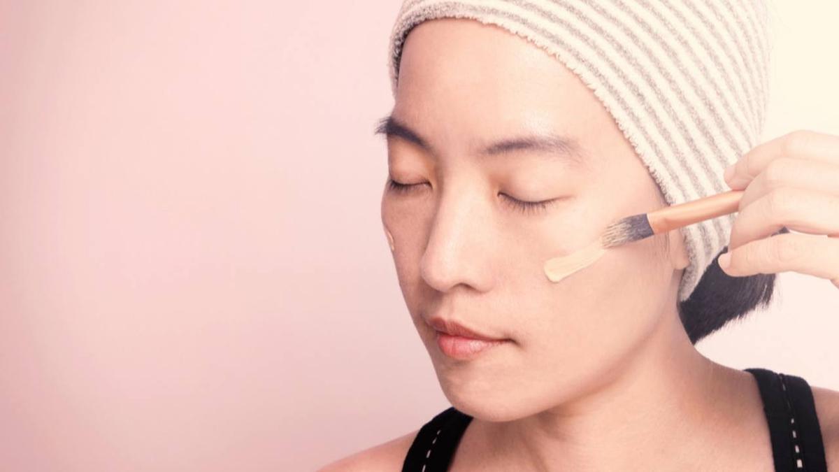 5 Primer Matte Terbaik untuk Kulit Berminyak