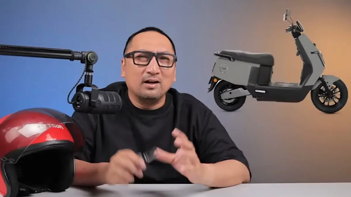 Polytron Fox 200 vs Fox 350: Mana Skuter Listrik Lokal Paling Masuk Akal?