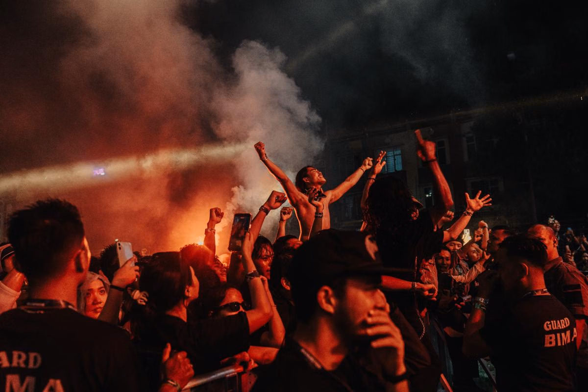 Dua Festival Rock Besar: Pilih So Sad Show atau Musik Keras Bandung?