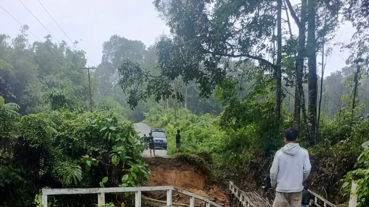 Jembatan Putus Pasca-Banjir: Krisis Akses yang Diabaikan