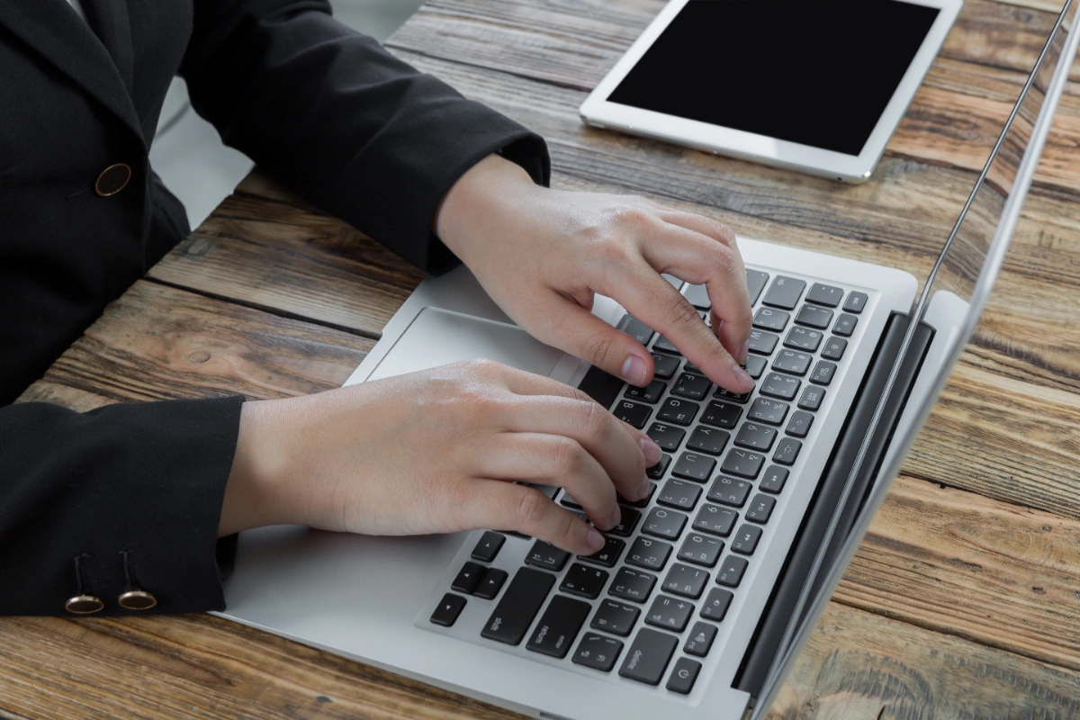Upgrade RAM atau Beli Laptop Baru? Panduan Hemat