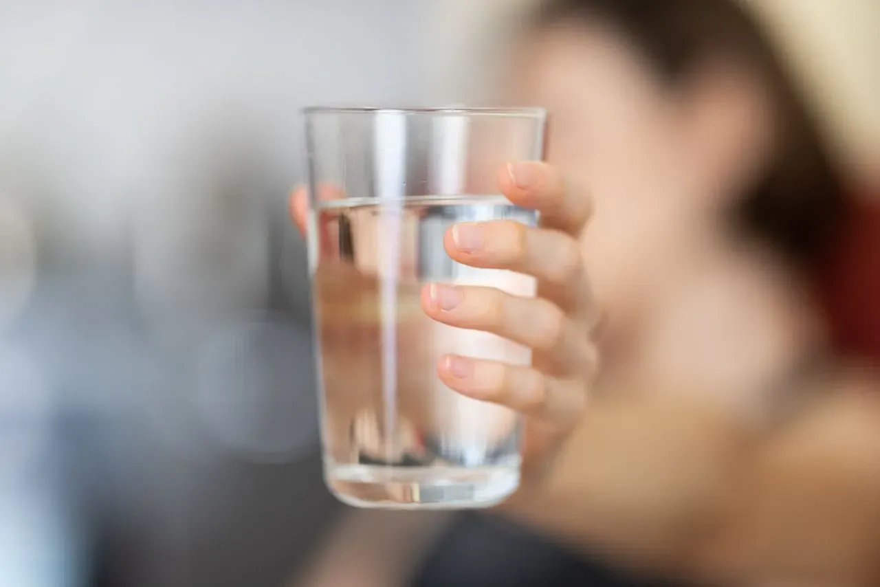 Minuman Hangat Sebelum Tidur: Penolong Tidur Nyenyak atau Sekadar Mitos?