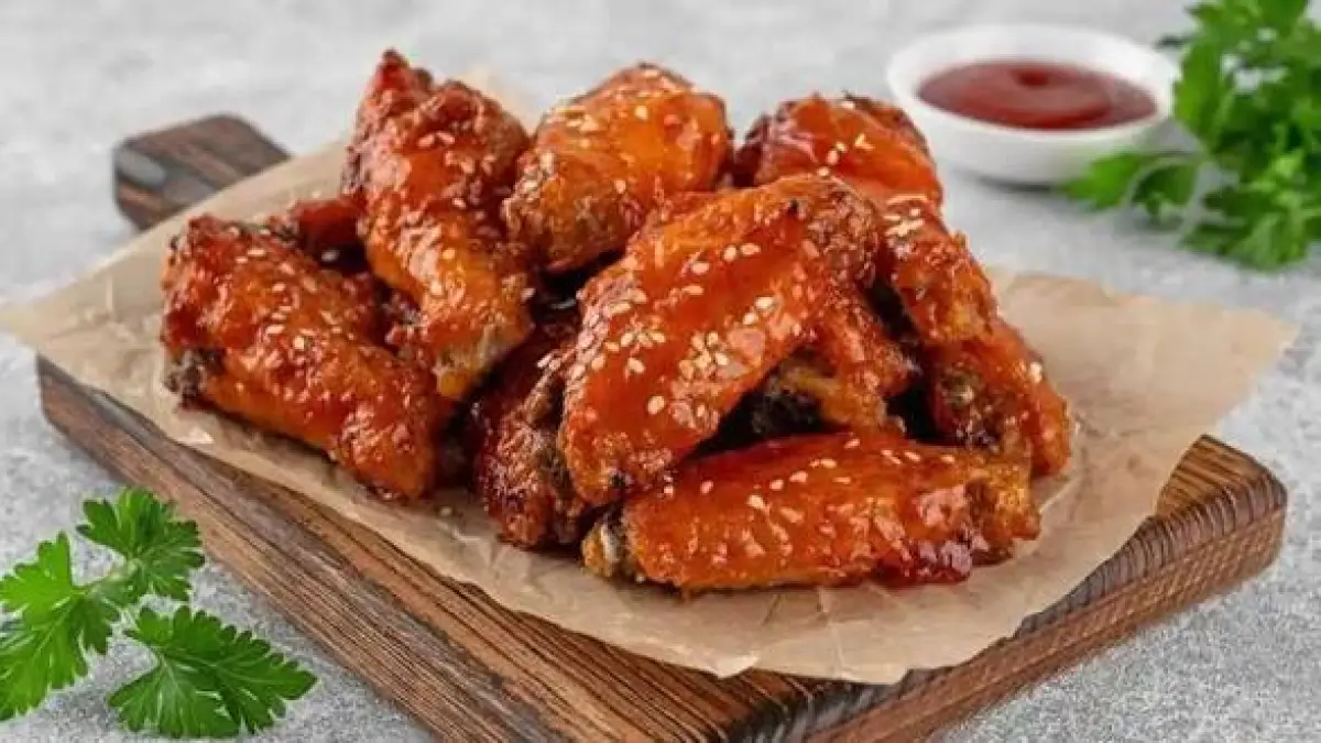 Ayam Sayap Pedas Viral: Saus Manis Pedas Gurih yang Meresap Juicy