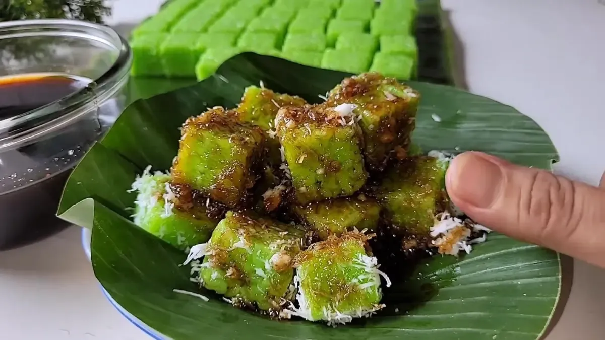 Resep Lumpur Surga Pandan dan Lupis Potong: Dua Kue Kukus Lembut yang Wajib Dicoba