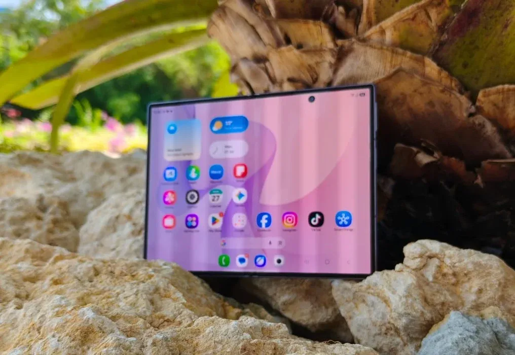 Galaxy Z Fold8 vs Z Fold7: Upgrade atau Tahan Dulu?