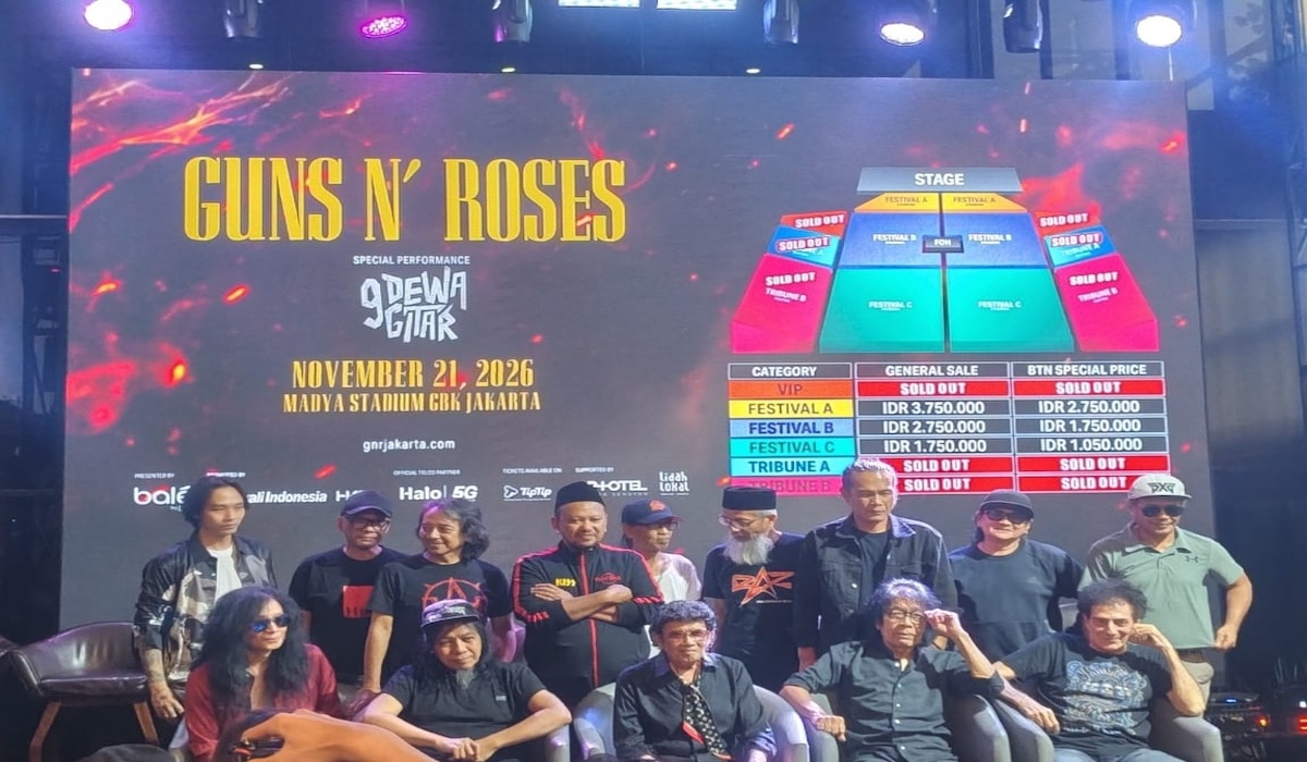 Sembilan Dewa Gitar Buka Panggung Konser Guns N' Roses Jakarta