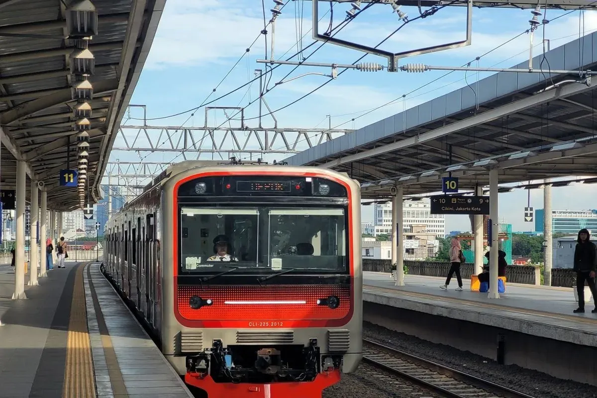 Gangguan Pintu KRL: Alarm Serius bagi Sistem Keselamatan Komuter