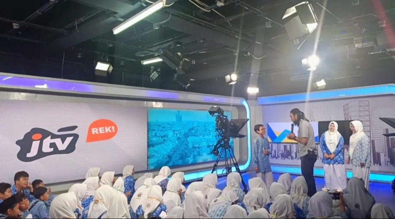 Pelatihan Jurnalistik di Sekolah: Laboratorium Berpikir Kritis untuk Generasi Digital