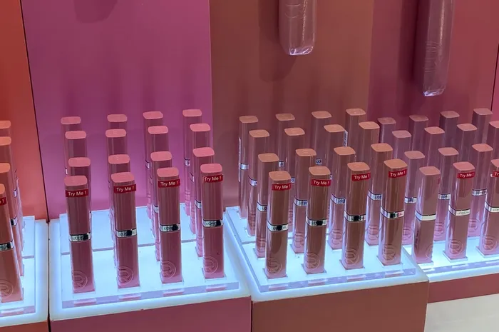 L'Oréal Paris Infaillible Lip Salon: 11 Shade Matte dan Glossy untuk Semua Kulit