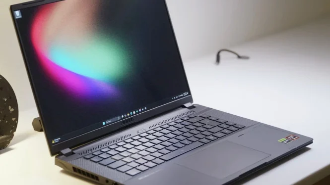 RTX 5090 Laptop Gaming Flagship: Stellaris 16, ROG G700, atau Aorus Master 16?