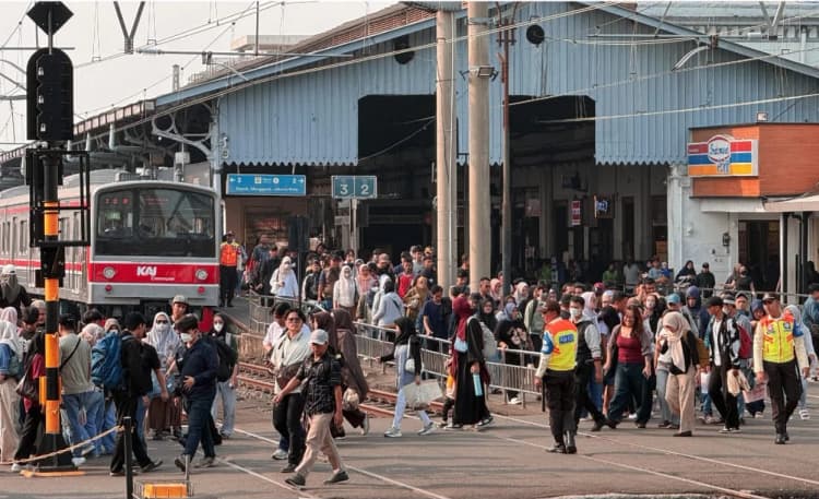 Penumpang Kereta Api Melonjak, Bogor Paledang Jadi Simbol Kepercayaan Baru