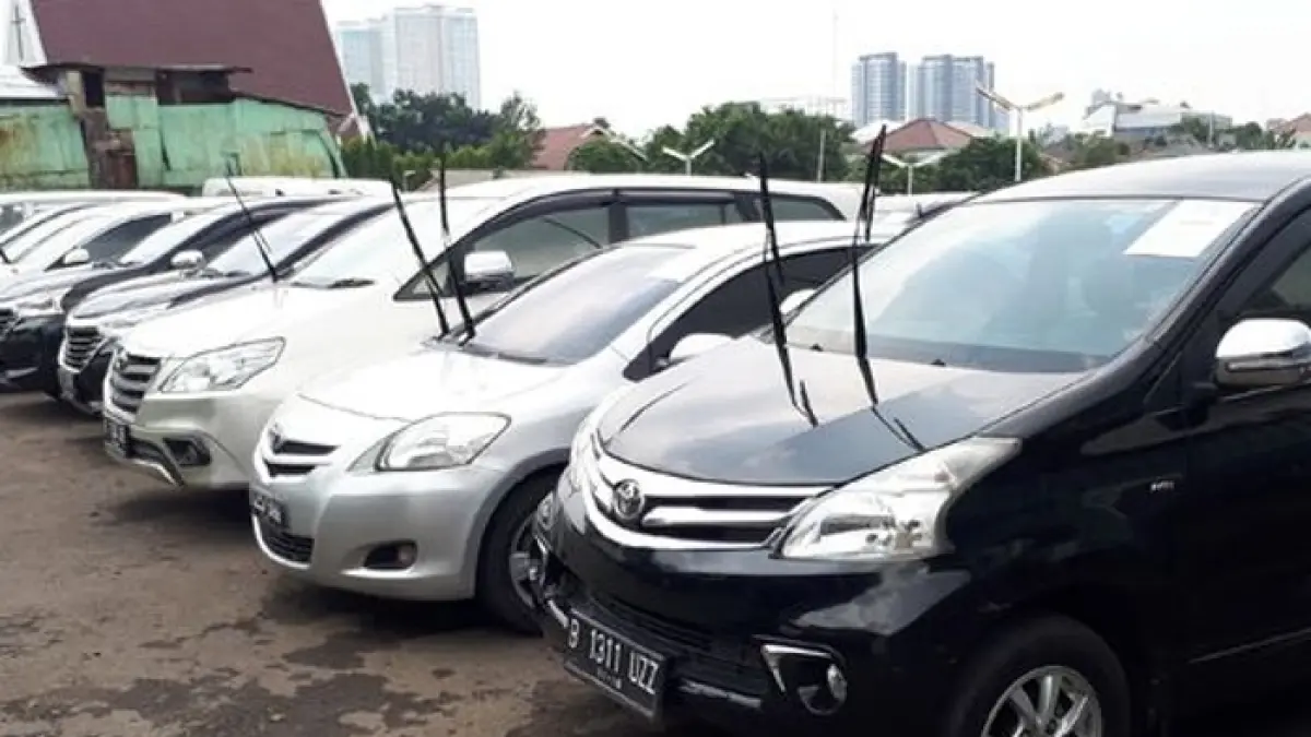 Panduan Memilih MPV dan SUV Bekas Rp300 Juta