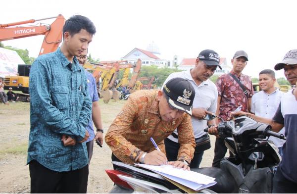 94 Alat Berat untuk Pemulihan Aceh: Strategi Cepat, Risiko Baru