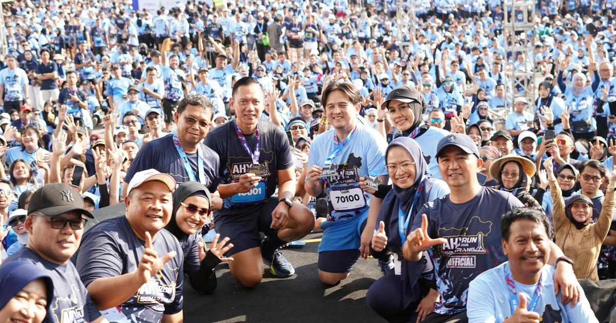 5.500 Pelari Padati Simpang Lima: AHY Run Jateng dan Ledakan Event Lari Kota