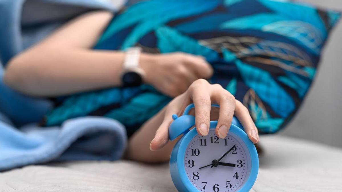 Cahaya Kamar Tidur: Musuh Tersembunyi Melatonin dan Ritme Sirkadian