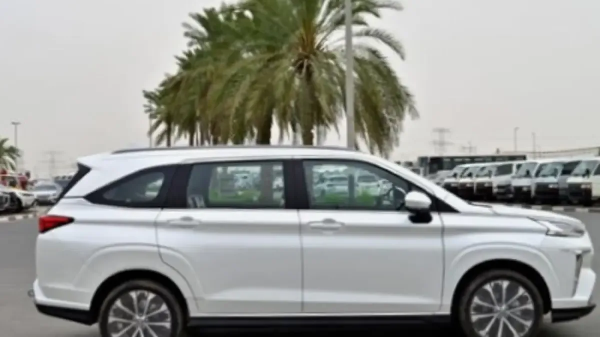 Mitsubishi Xpander Hybrid vs Toyota Veloz Hybrid: Mana Paling Irit Bensin?