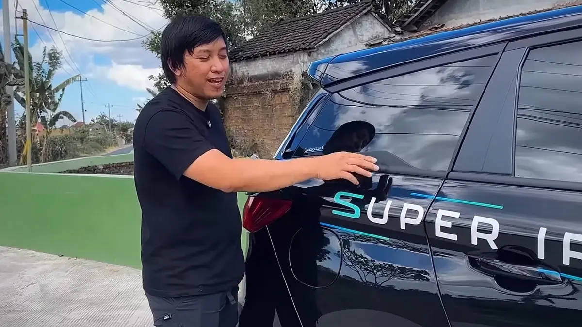 Review BYD M6 Classic Hybrid: Hemat Harian dengan Jarak Listrik 42 km