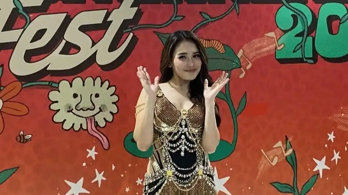Ayu Ting Ting dan Misi Dangdut Mendunia ala Jejak Agnez Mo