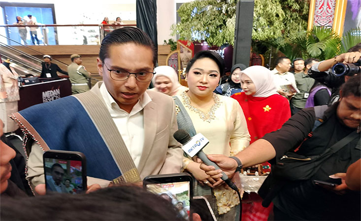 Ulos Tradisional Menguasai Panggung Medan Fashion Festival