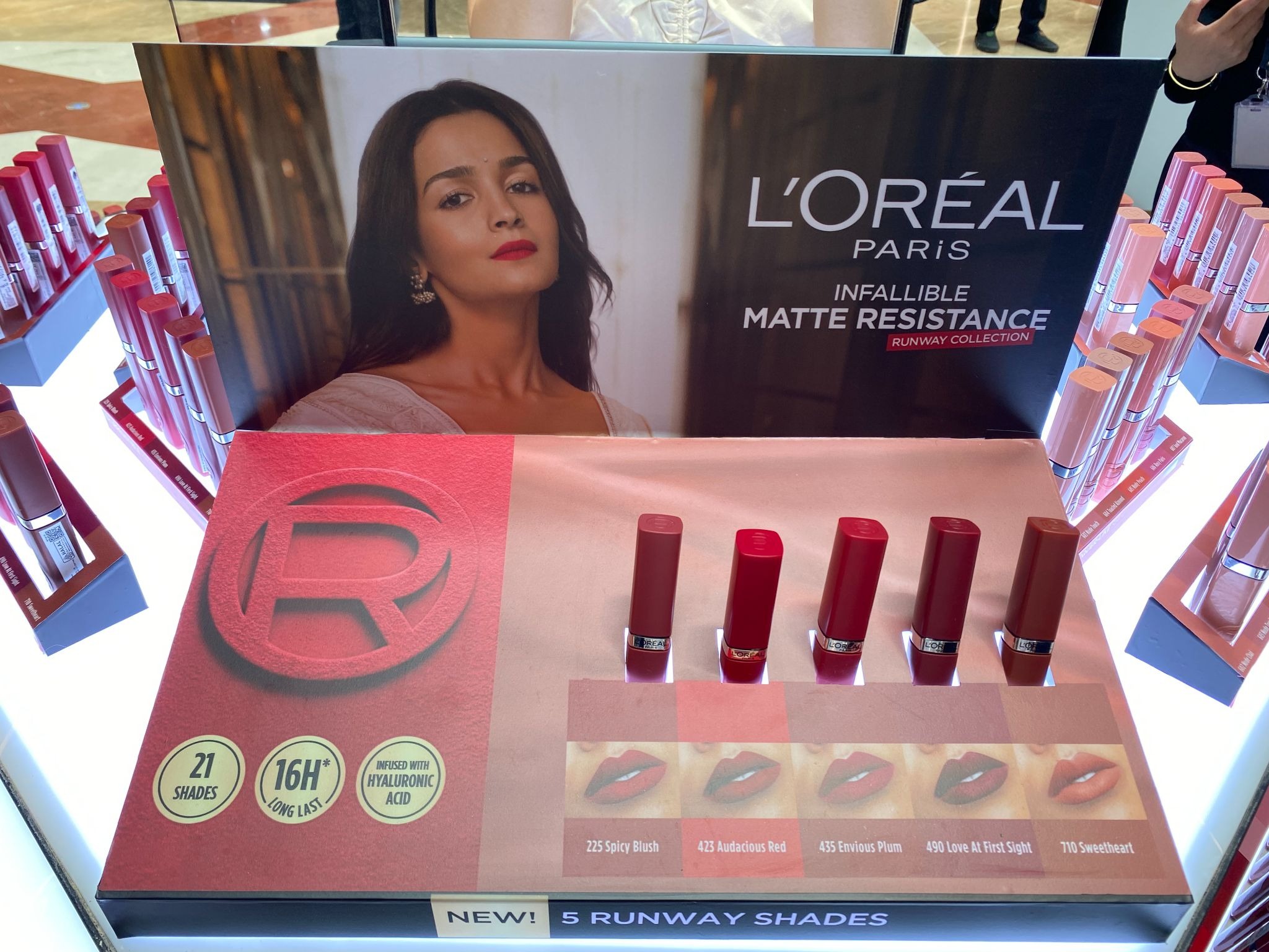 L'Oréal Paris Infaillible Lip Salon: 11 Shade Matte dan Glossy untuk Semua Kulit