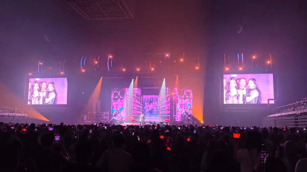 Konser BABYMONSTER di Jakarta: Energi, Tawa, dan Bahasa Lokal