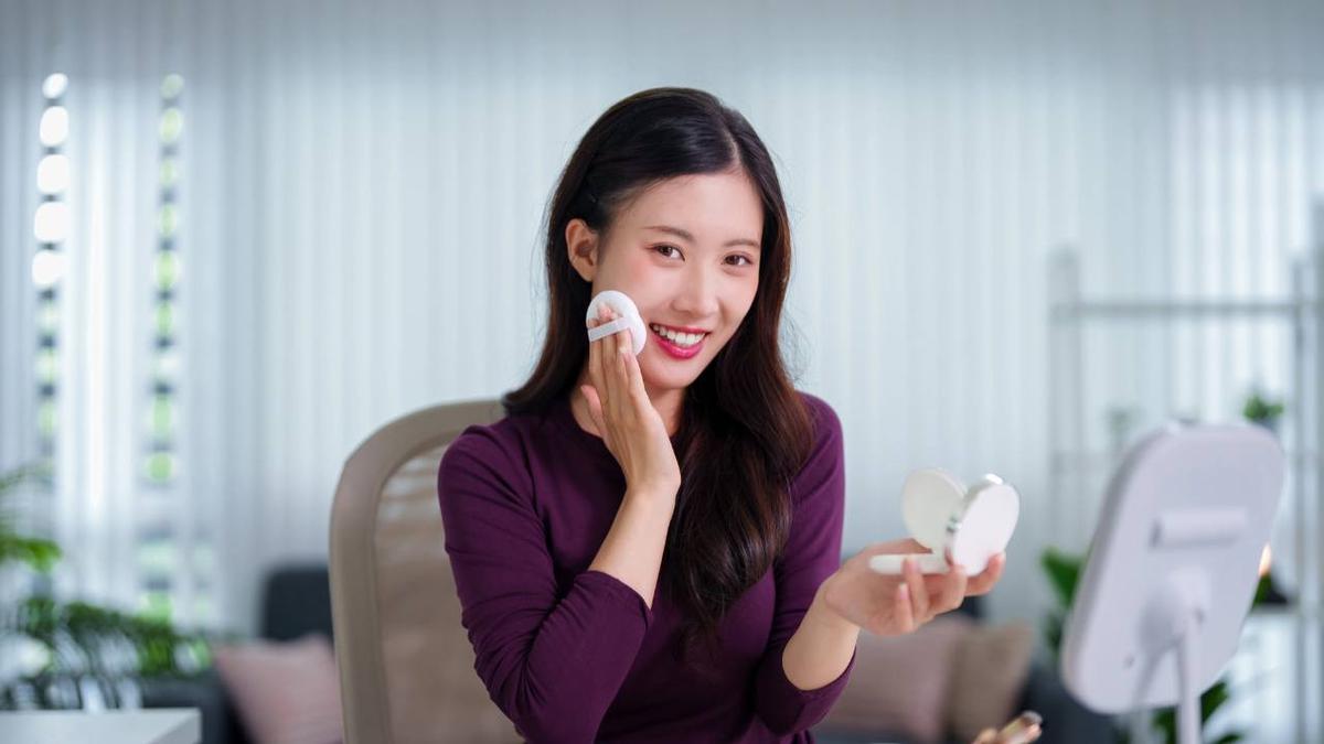 Cushion dan Bedak Wardah untuk Makeup Harian Flawless