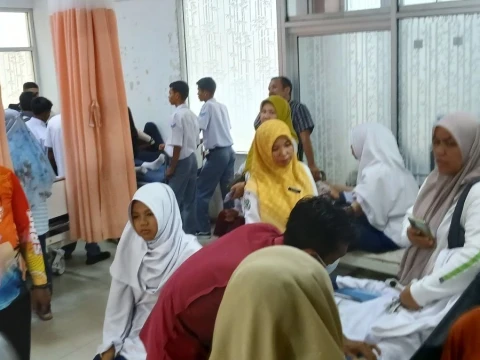 Keracunan Pangan di Program Makan Sekolah: Alarm bagi Orang Tua