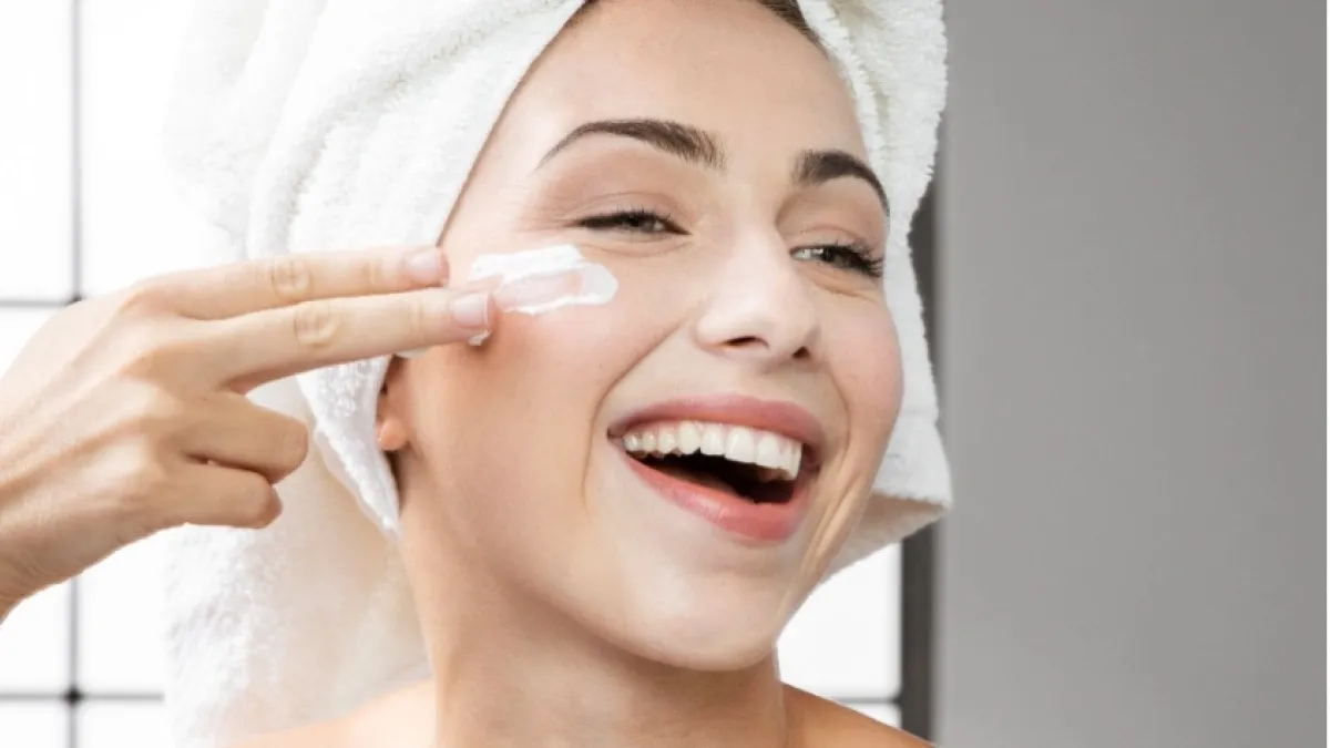 Tone-Up Sunscreen Lokal Terjangkau untuk Kulit Cerah