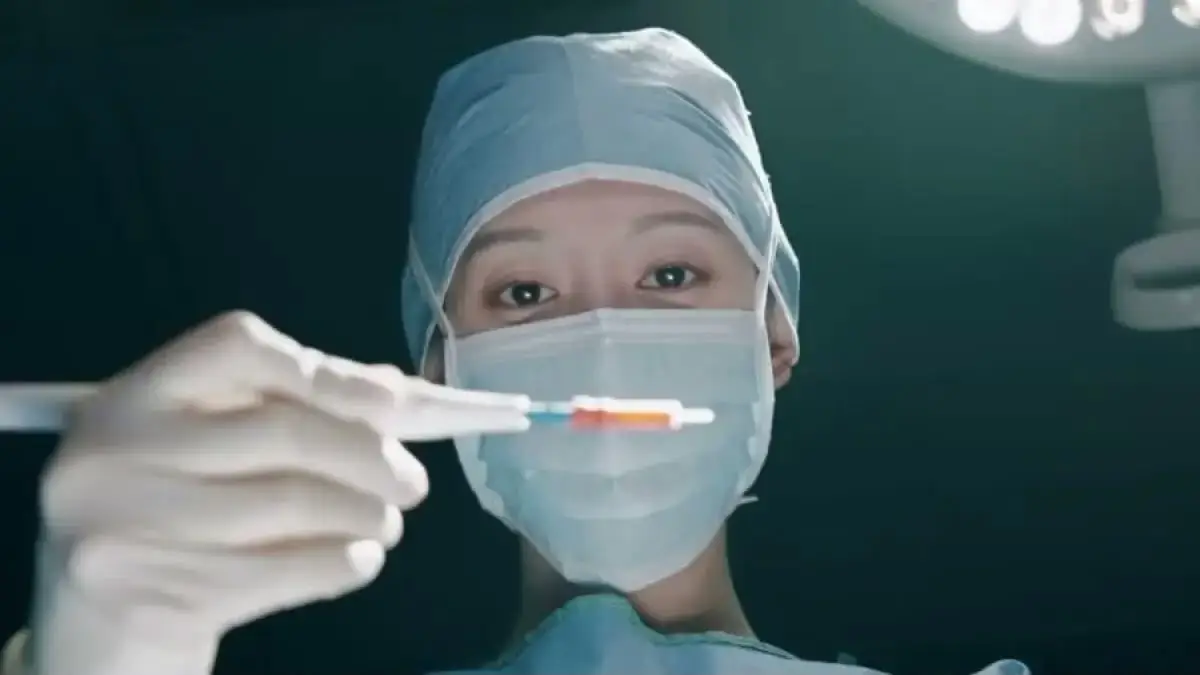 Mengapa Dokter Nyata Mengkritik Adegan Medis dalam Doctor X: Mafia in White