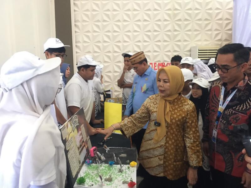 Strategi Sekolah Unggulan Daerah sebagai Jalur Siswa Berprestasi