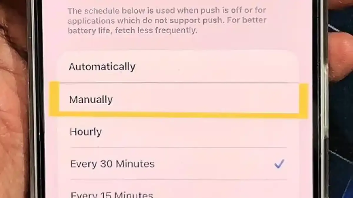 Baterai iPhone Boros Setelah Update? Matikan 7 Pengaturan Ini