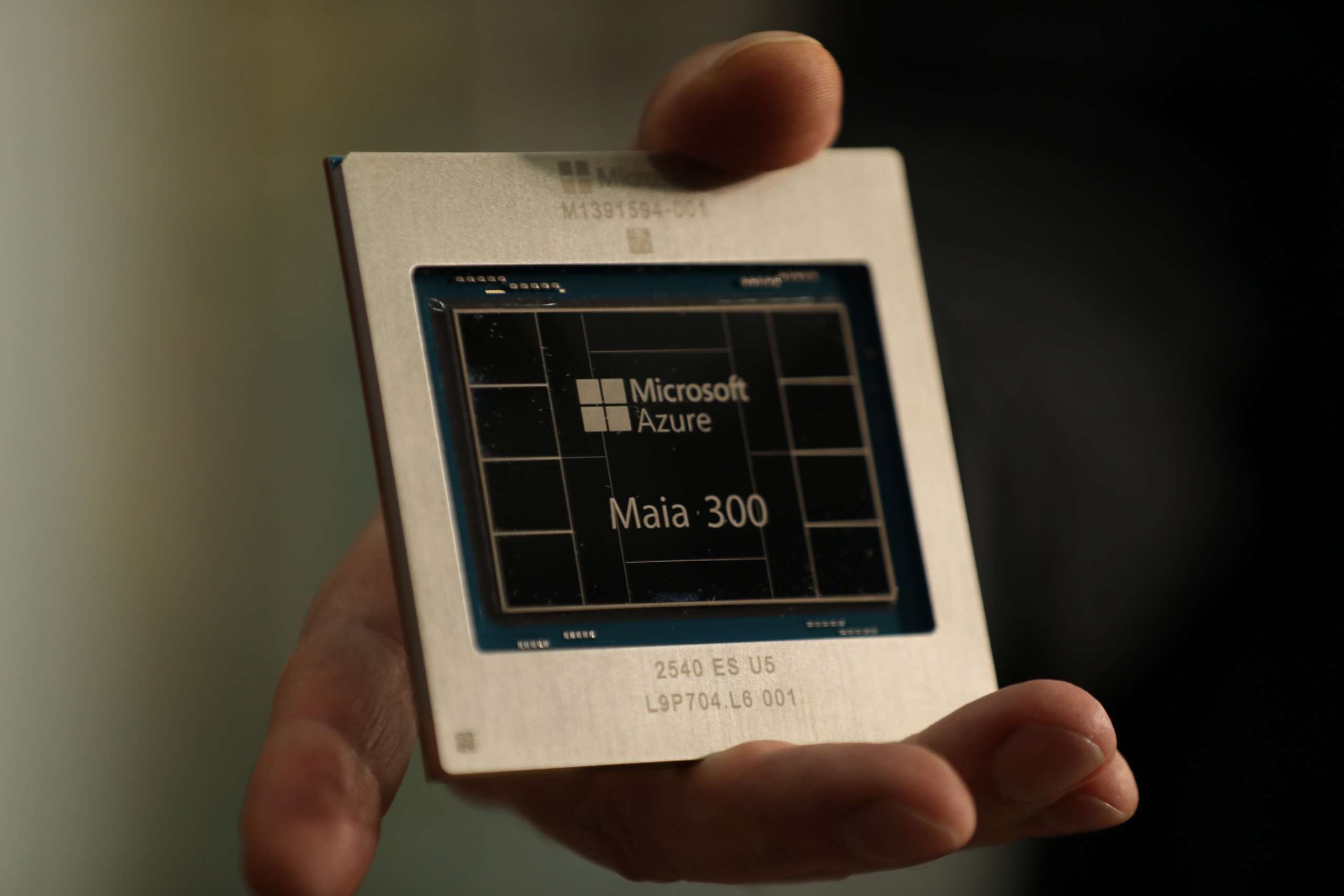 Chip AI AMD vs Microsoft: Jalan Keluar dari Bayang-Bayang GPU Nvidia