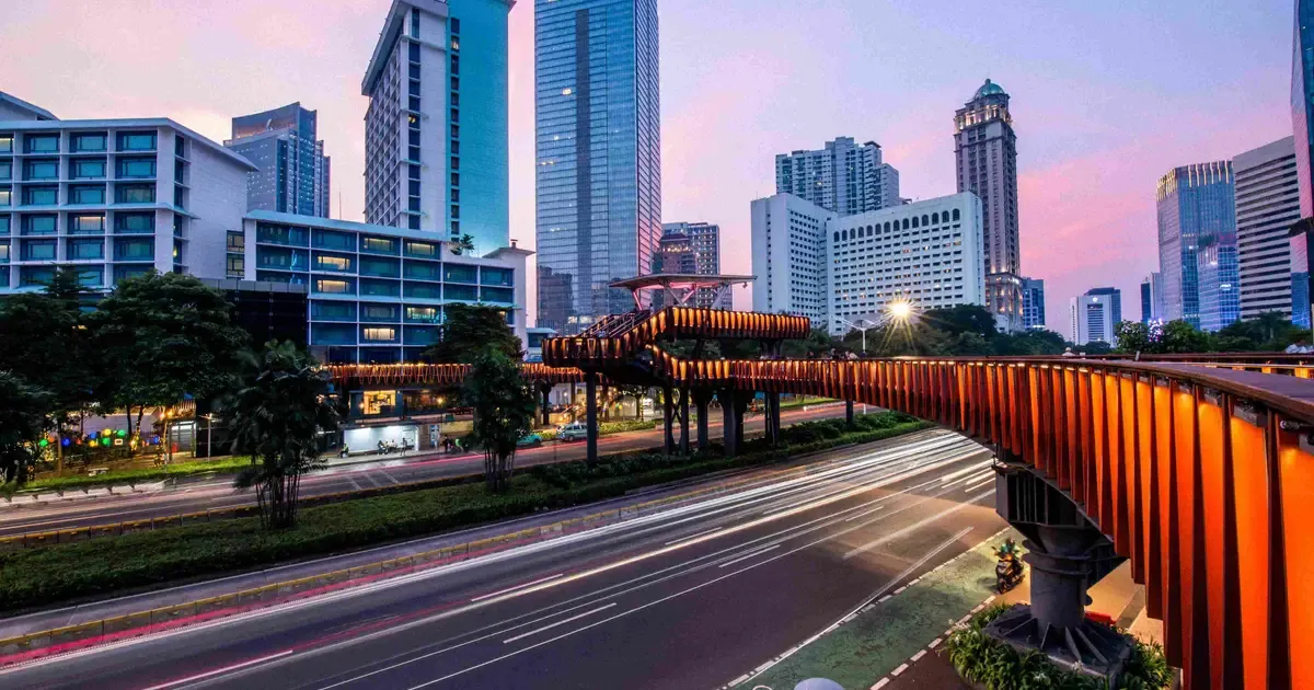 Jakarta dan Surabaya Menantang Dominasi Kota Global ASEAN