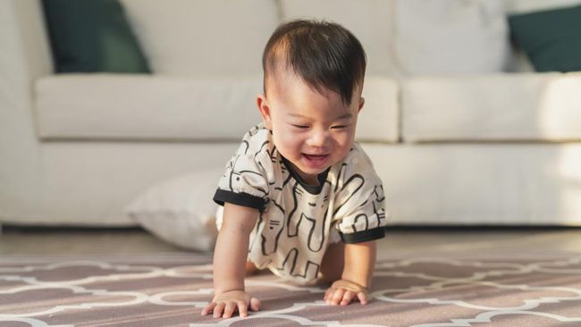 Refleks Alami Bayi: Tenang, Ini Tanda Normal atau Sinyal ke Dokter