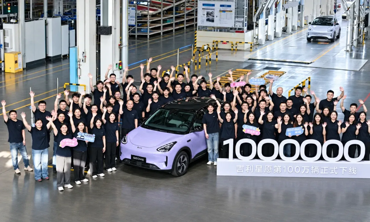 Geely EX2: Satu Juta Unit dan Ambisi Menguasai Pasar EV Kompak