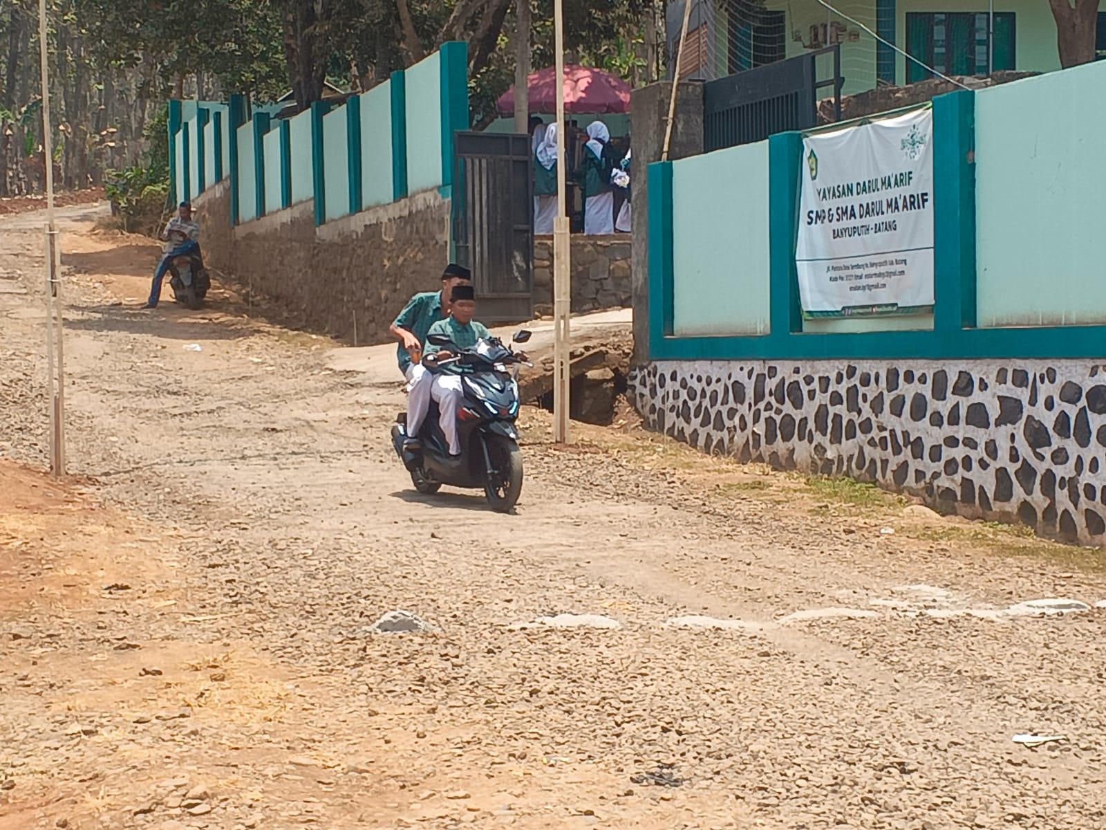 Dari Jalan Rusak ke Jalur Harapan: TMMD Mengubah Desa Sembung