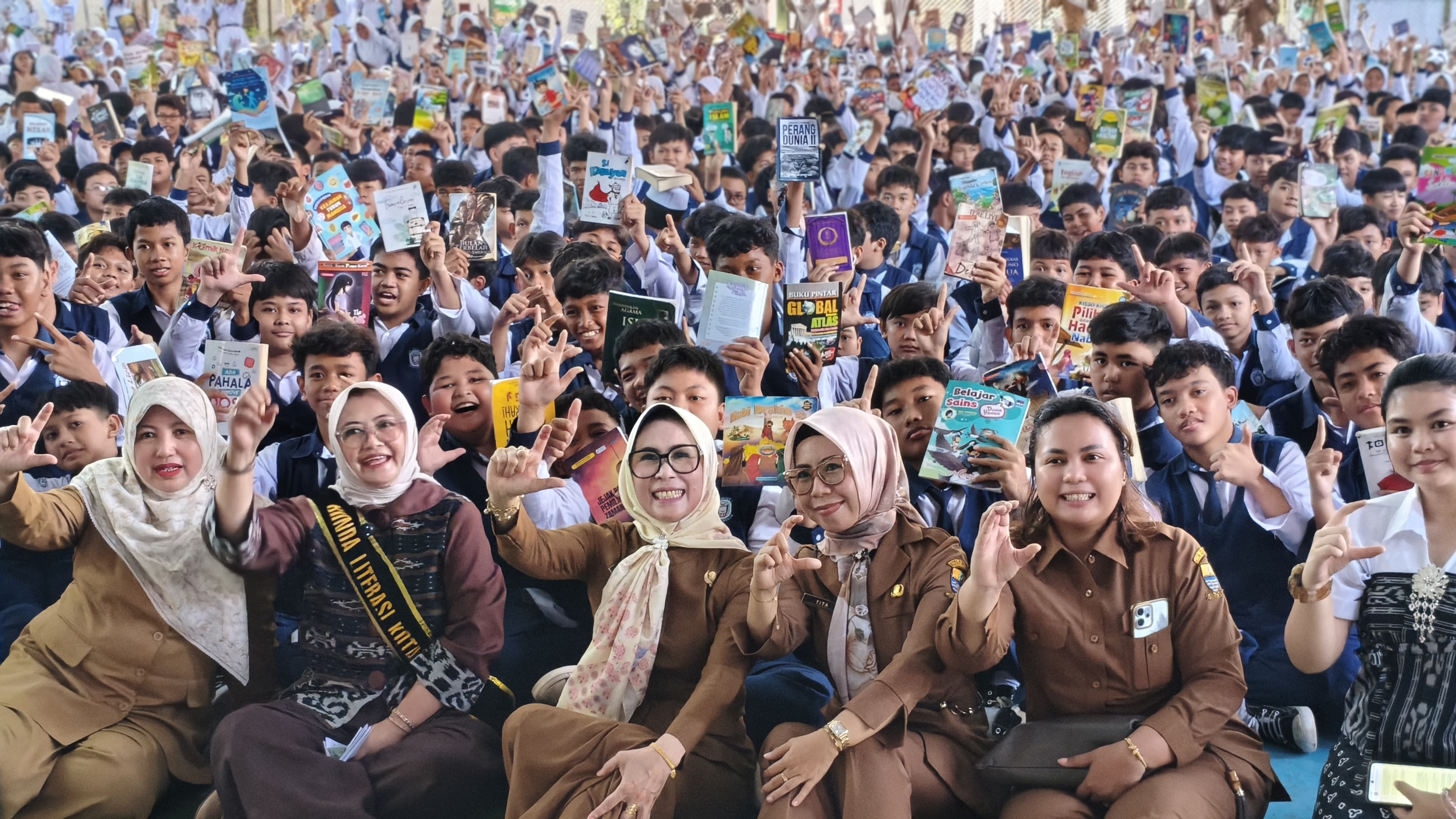 Pojok Baca Sekolah: Motor Utama Budaya Membaca Siswa di Era Digital