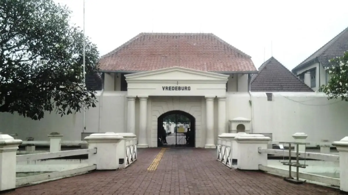 Harga Tiket Batu Love Garden dan Benteng Vredeburg: Panduan Liburan Hemat