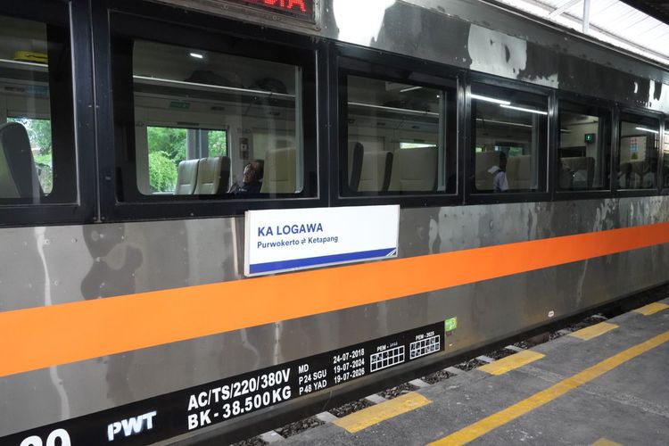 Hemat 20% Tiket Kereta ke Festival Gandrung Sewu