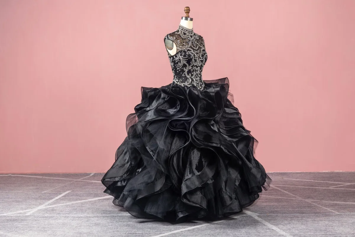 Rosé BLACKPINK Memukau di Academy Museum Gala dengan Gaun Saint Laurent Transparan