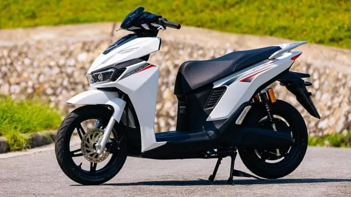 VinFast Viper: Motor Listrik Sporty, Tukar Baterai Kilat Mulai Rp22 Juta
