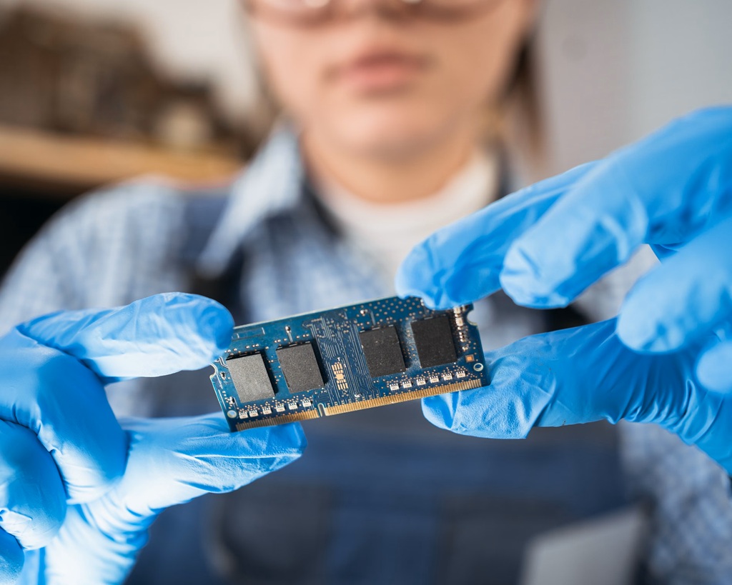 Mengapa Intel dan AMD Kembali Merangkul DDR4 di Tengah RAMageddon
