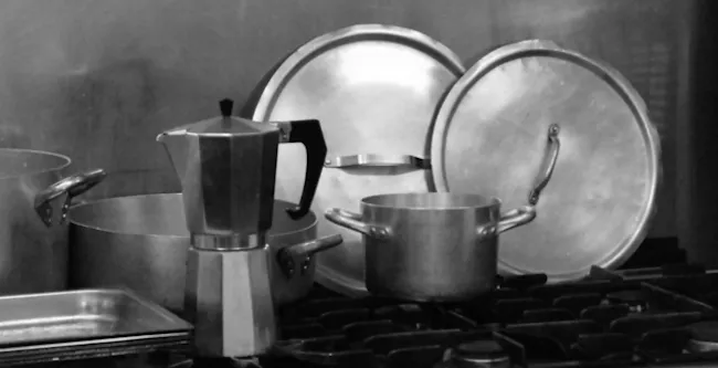 Panduan Lengkap Membersihkan dan Merawat Peralatan Dapur