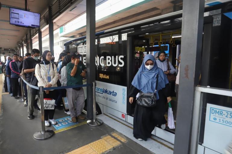 Jakarta Masuk 15 Besar Transportasi Publik Dunia