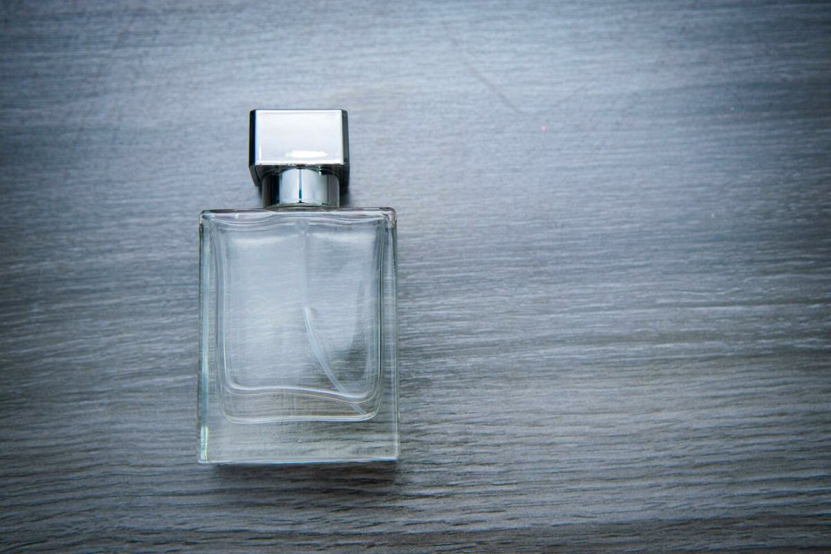 Panduan Lengkap Aroma Parfum Lokal: Grapefruit, Cedarwood, dan Vetiver