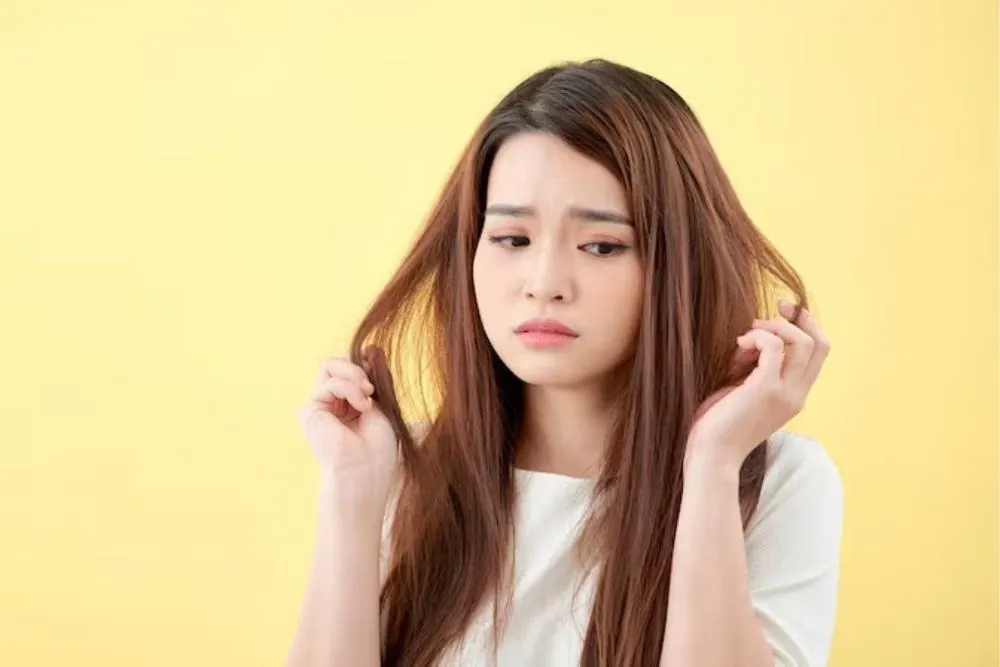 Kulit Kepala Berminyak dan Gatal: Penyebab Tersembunyi dan Solusinya
