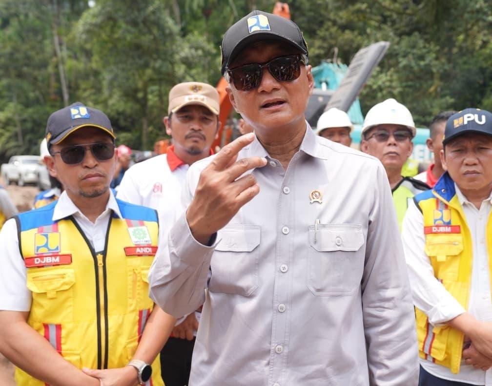 Menteri PU Percepat Pemulihan Infrastruktur Pascabanjir di Sumatera Barat